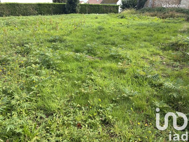 Terrain 470 m² Saint-Jean-de-la-Neuville