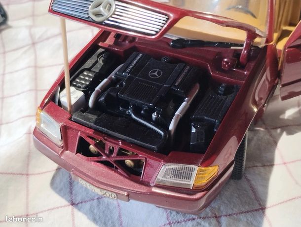 Mercedes 500 SL 1975 Rouge - Century 1/43 - Miniature Cabriolet - Bon état