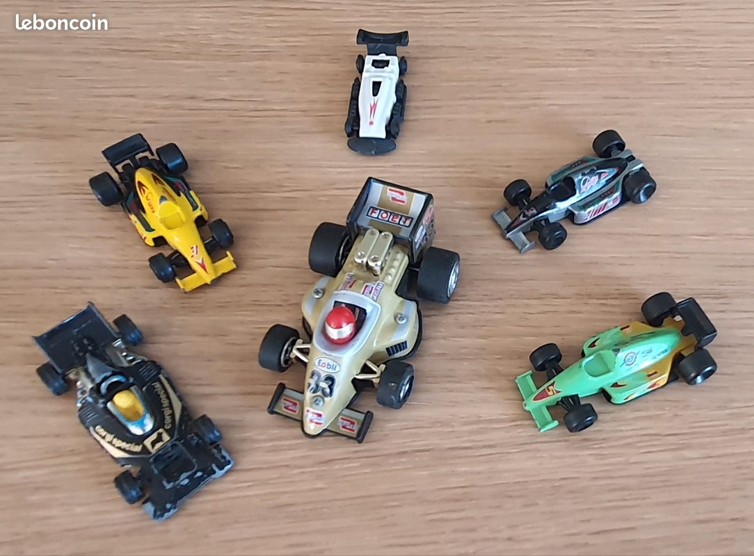 Lot de voitures Formule 1 (image 1)