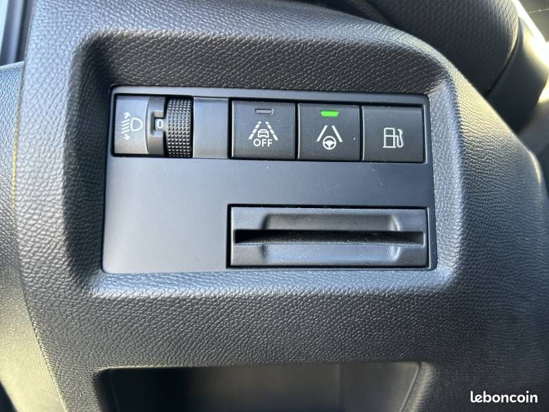 Citroën C5 Aircross Hybride Rechargeable 225 e-EAT8 Shine Pack (image 16)