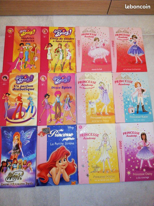 Lot de 12 livres de la bibliothèque rose (image 1)