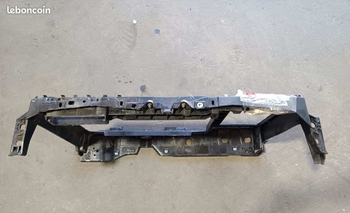 Face avant neuve Peugeot 208 / Opel Corsa (image 3)