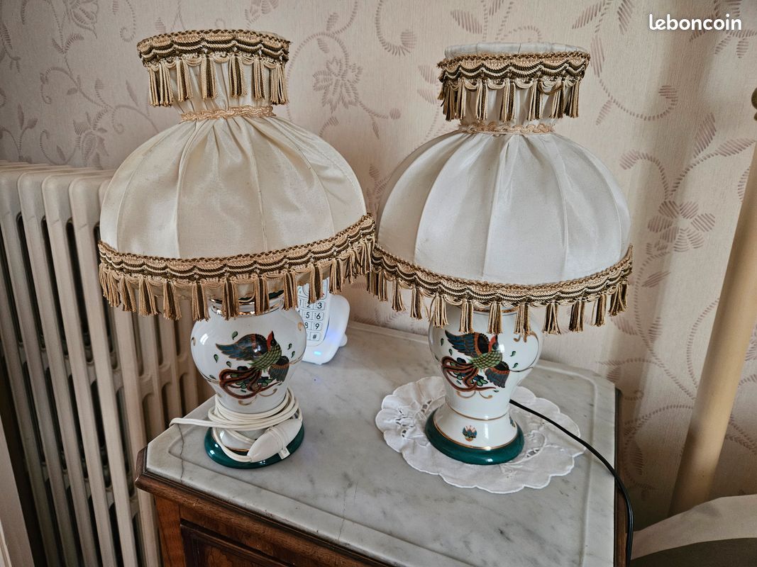 Lampe de chevet ancienne porcelaine Limoges peinte à la main