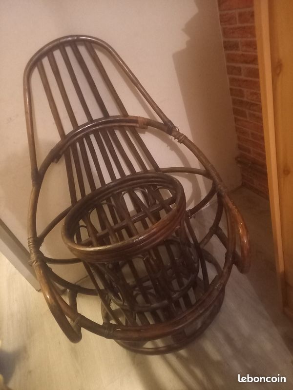 Fauteuil et repose pieds (image 3)