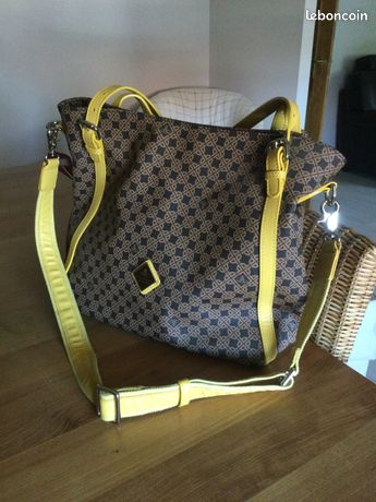 Sacoche Louis Vuitton d'occasion - Annonces accessoires et bagagerie  leboncoin - page 4