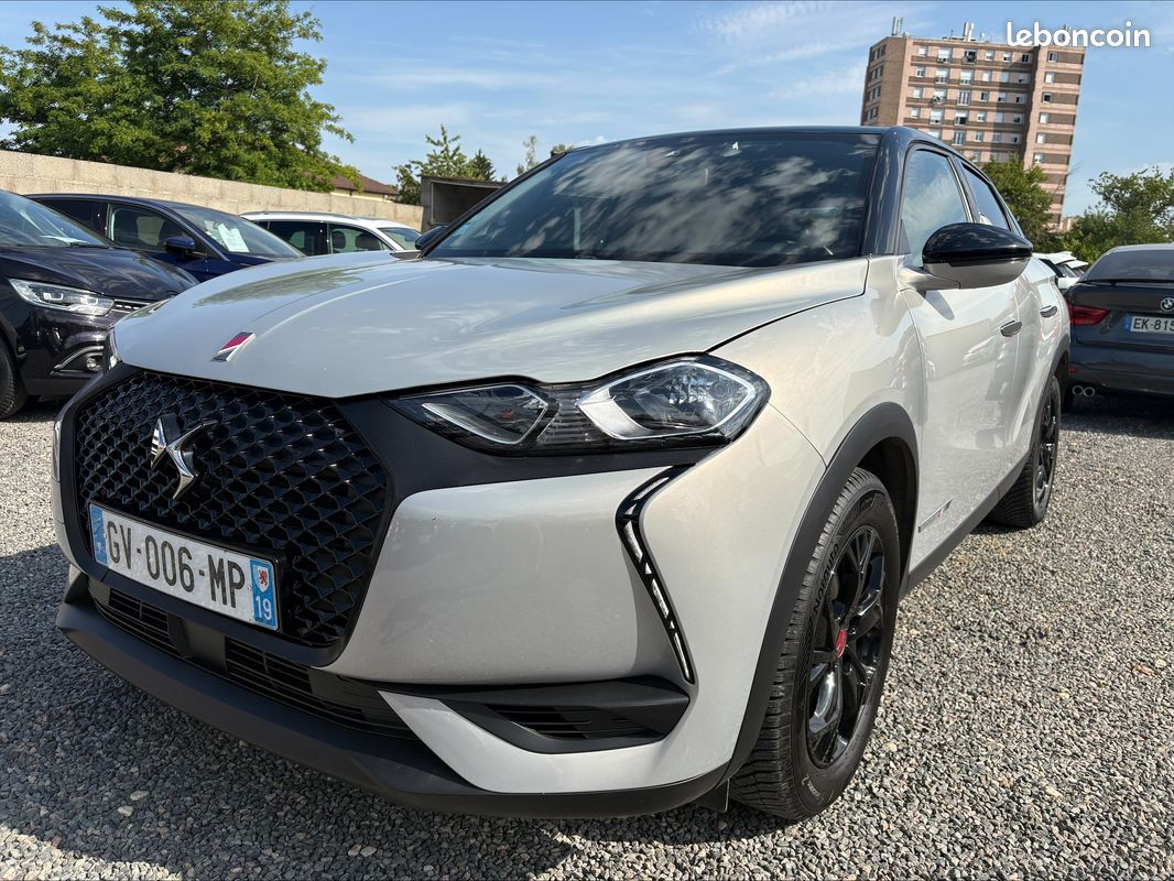 DS DS3 Crossback 1.5 Blue HDi EAT8 S&S 130 cv Boîte auto (image 1)