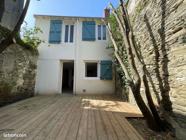 Maison de ville avec terrasse privative – Nantes, 96 rue Saint-Jacques