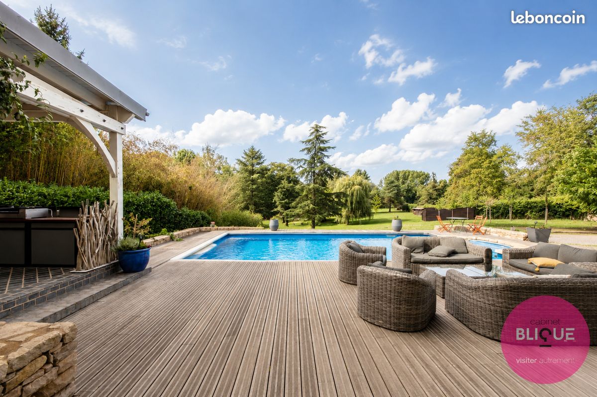 Maison 10 pièces 335 m² · à Lunéville · 335 m² · 795 000 €