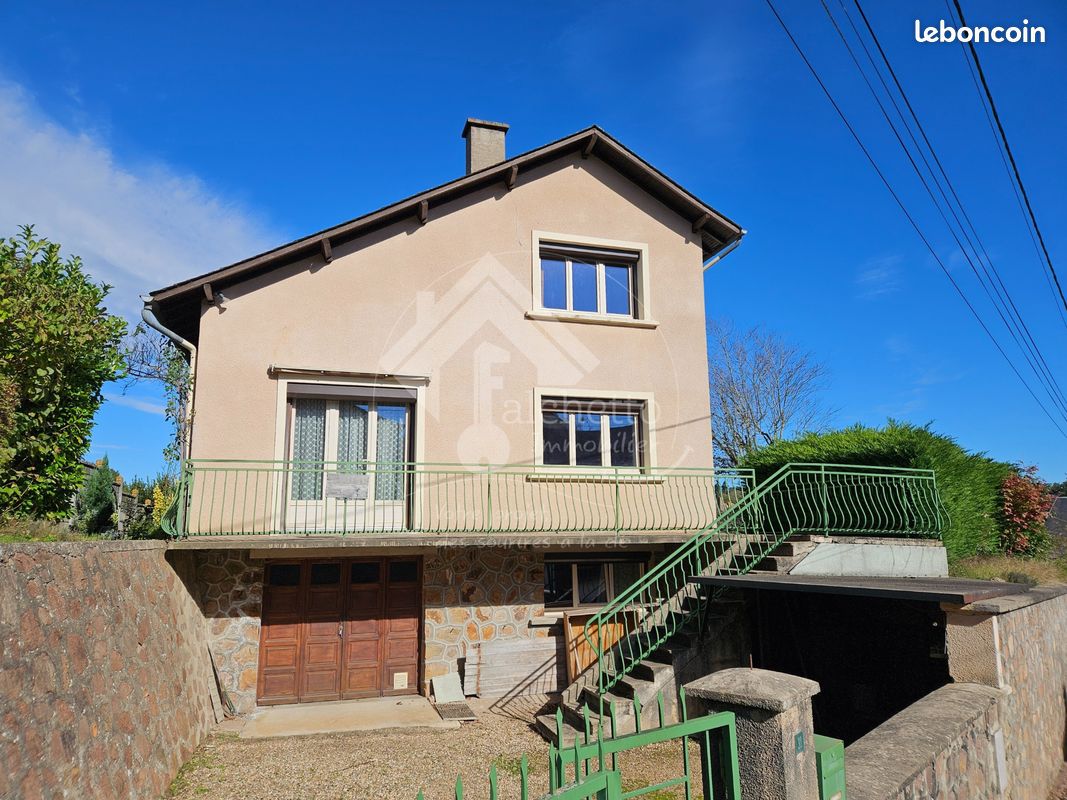 Maison 8 pièces 155 m² · à Le Donjon · 155 m² · 119 000 €