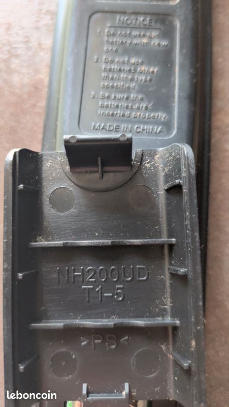 Télécommande Funai parfait etat (image 2)