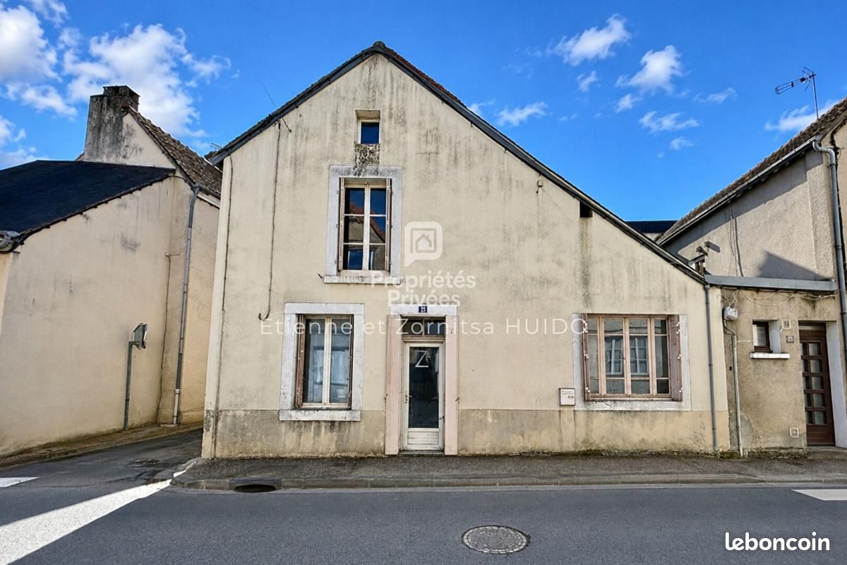 Maison 4 pièces 110 m² · à Vatan · 110 m² · 52 000 €