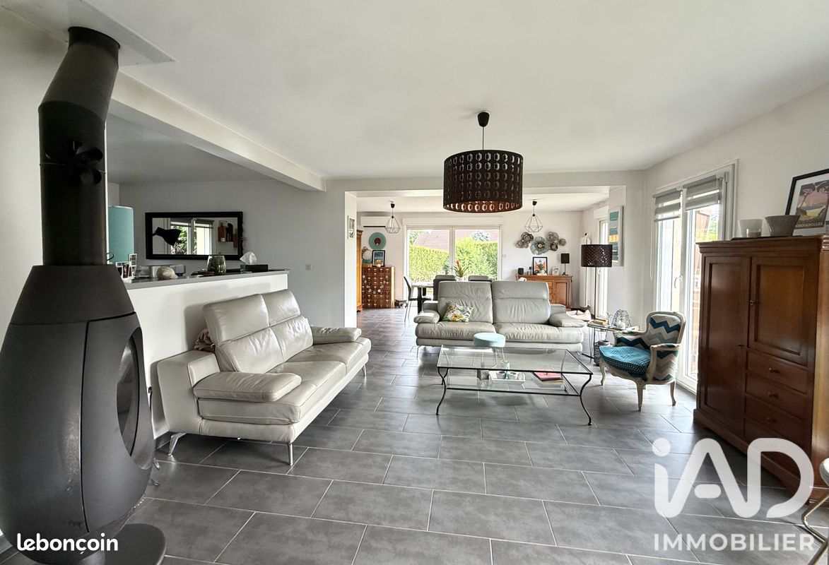 Maison 7 pièces 147 m² · à Rosières-près-Troyes · 147 m² · 334 000 €