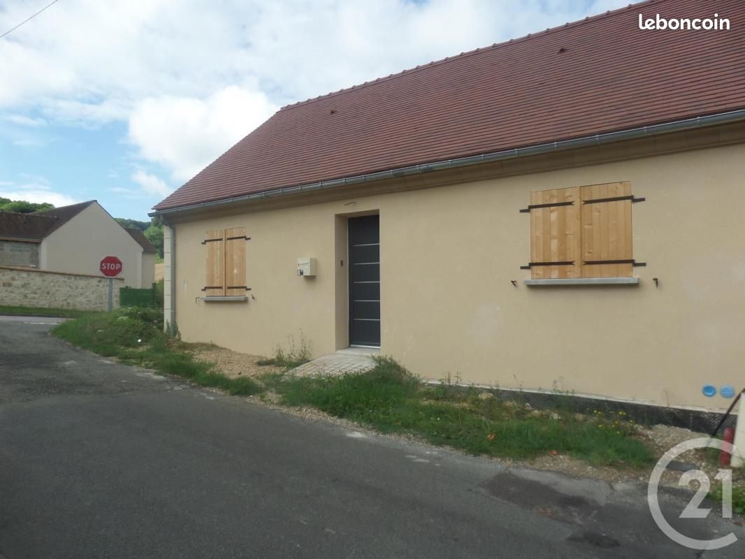 Maison 3 pièces 60 m² · à Vienne-en-Arthies · 60 m² · 927 €/mois