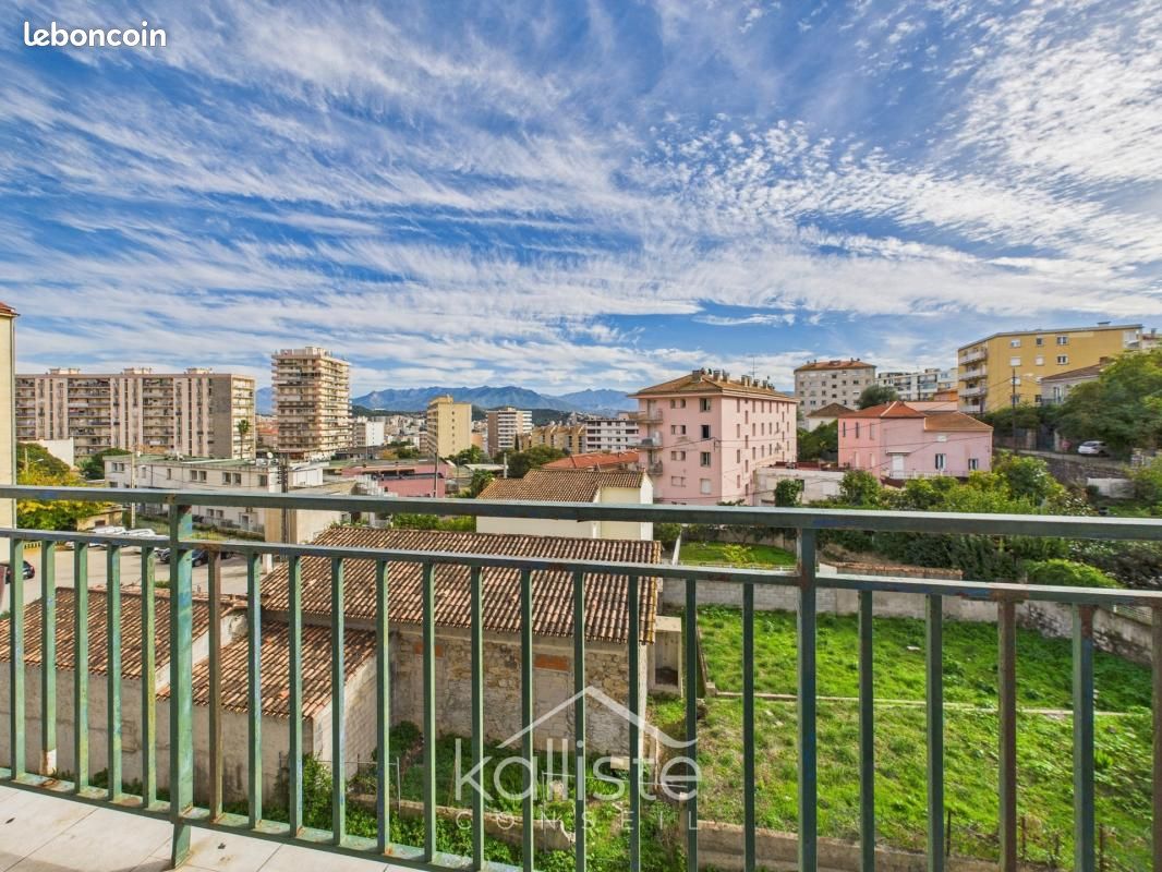 Appartement 3 pièces 65 m² · à Ajaccio · 65 m² · 235 000 €