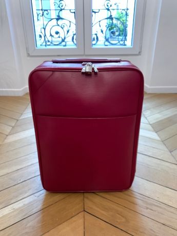 LOUIS VUITTON valise cabine Pégase légère à roulettes, 55cm. - Une poche  plaqué… - Boisgirard Antonini