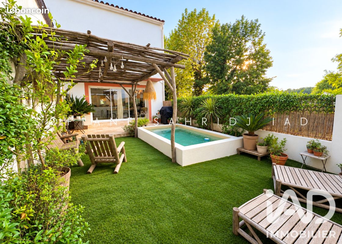 Maison 4 pièces 152 m² · à Pierrefeu-du-Var · 152,4 m² · 547 000 €