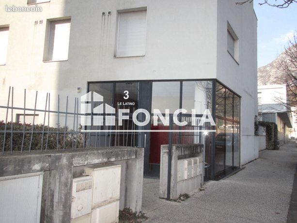 Studio 1 pièce 18 m²