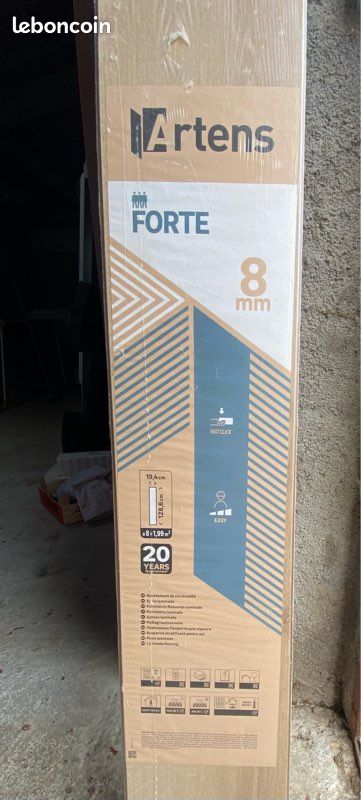 Parquet sol stratifié ARTENS (image 1)