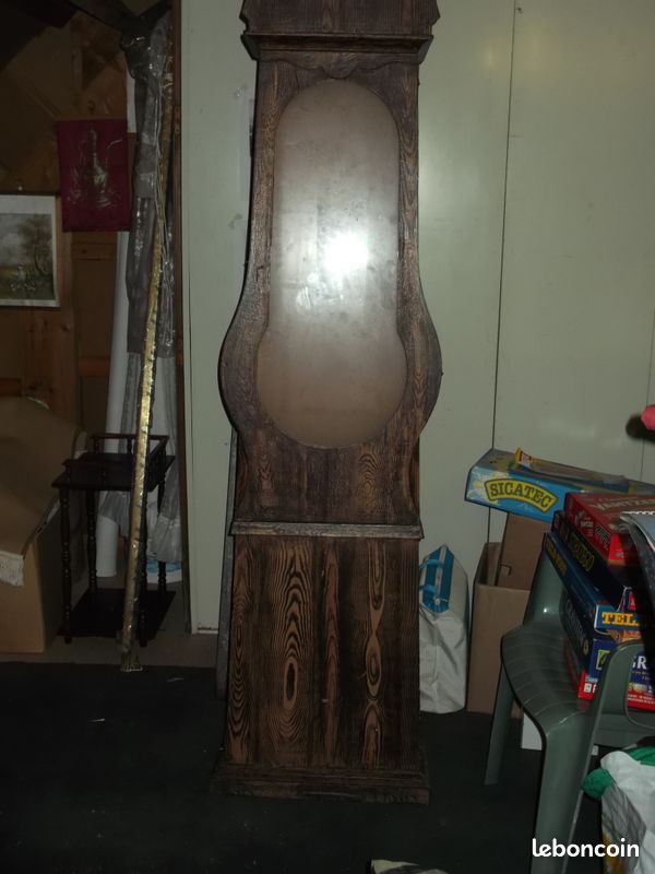 Horloge en bois (image 1)