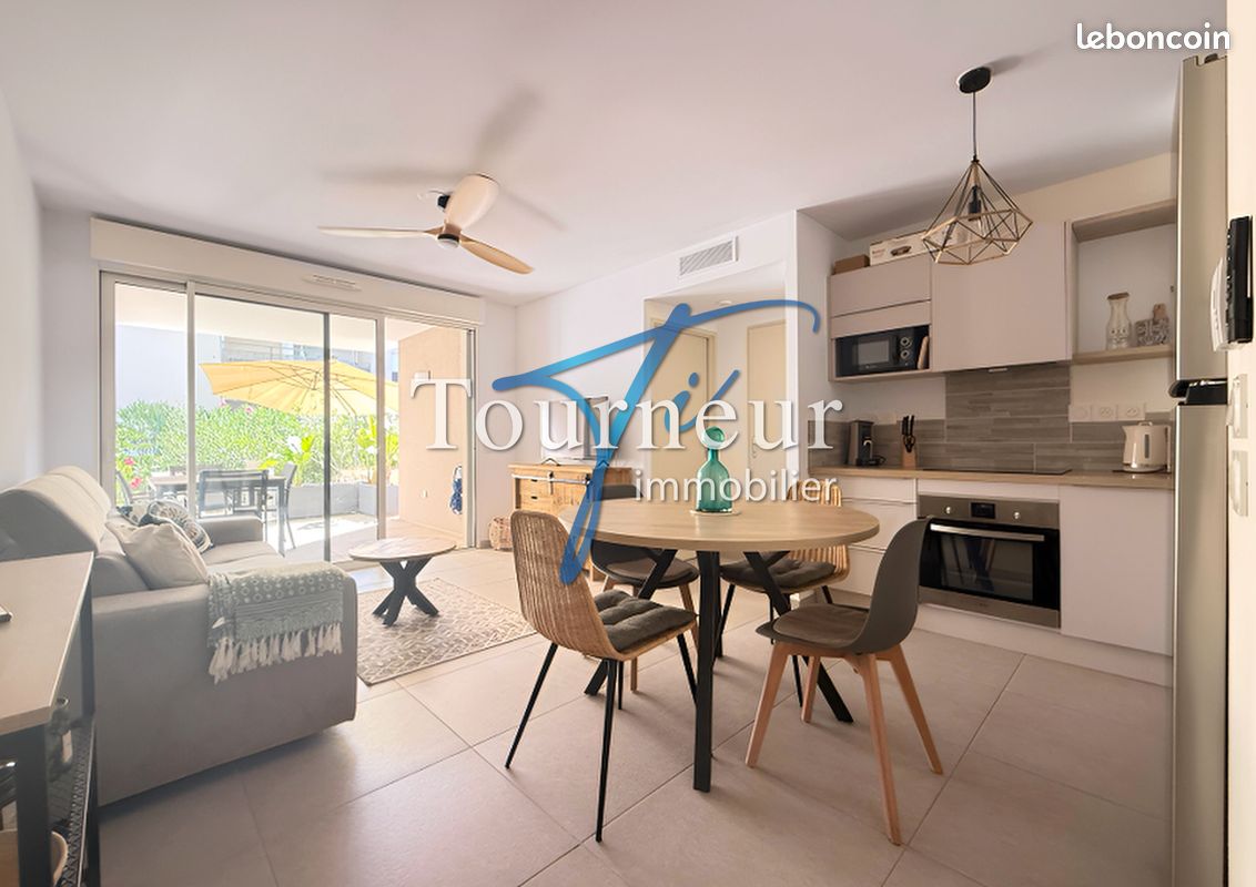 Appartement 2 pièces 40 m² · à Sanary-sur-Mer · 40 m² · 373 000 €