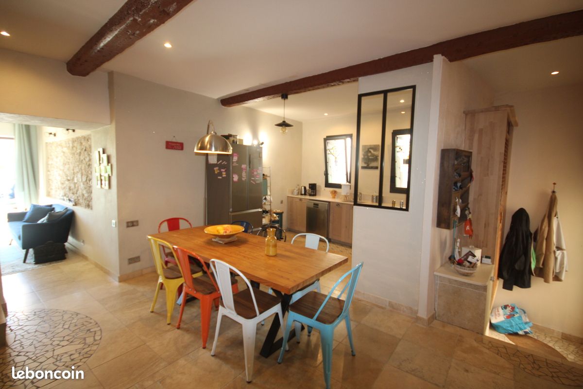 Maison 7 pièces 154 m² · à La Cadière-d'Azur · 154 m² · 599 000 €