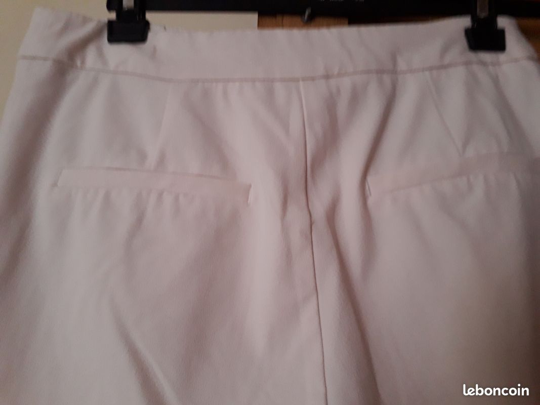 Pantalon femme blanc cassé Taille 36 (image 2)