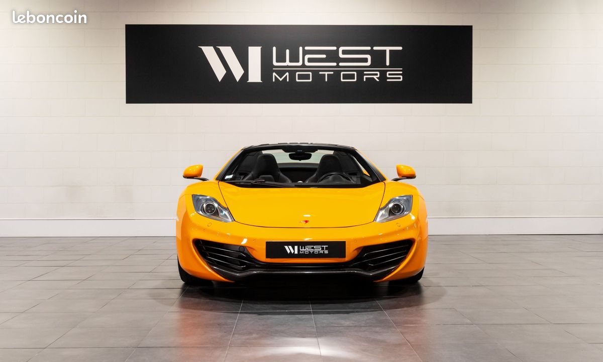 MCLAREN MP4-12C Spider V8 3.8 625 - FRANCAISE / Lift / Echapp. Sport / Carbone / Cuir étendu / Meridian / 1535EMOIS (image 2)