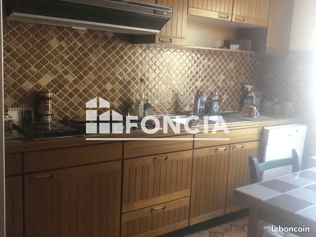 Appartement a louer lunel - 2 pièce(s) - 86 m2 - Surfyn