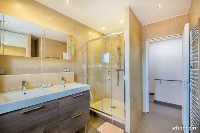 Maison 6 pièces 170 m² — 17