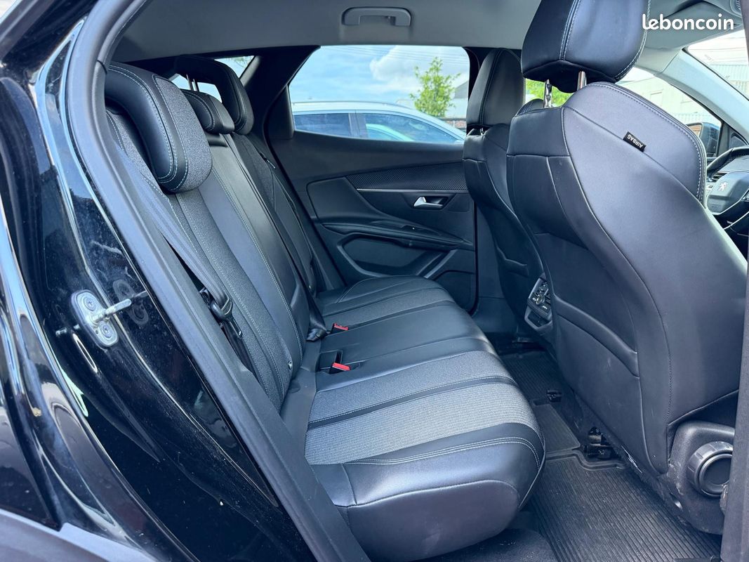 PEUGEOT 3008 BlueHDi 130ch SS EAT8 Allure BOITE AUTOMATIQUE (image 12)