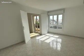Appartement 3 pièces 53 m² · à Noisy-le-Roi · 53 m² · 1 230 €