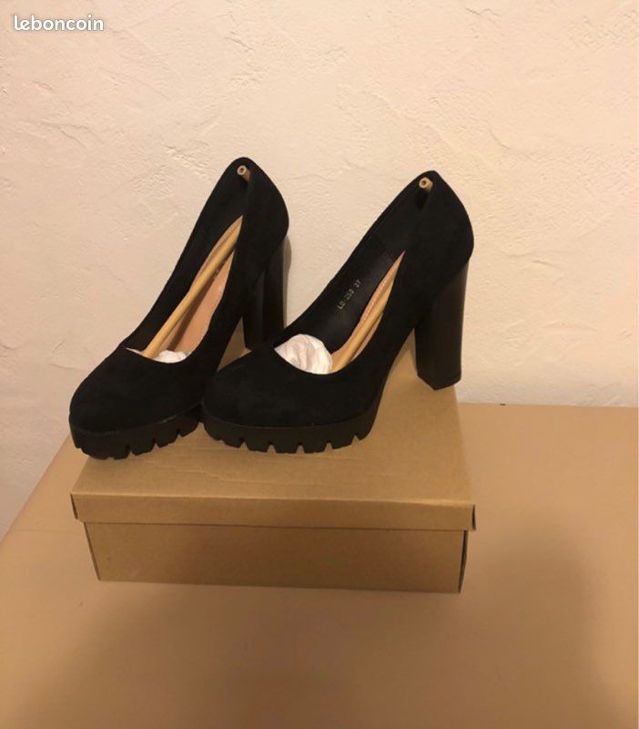Escarpin noir T37 (image 1)