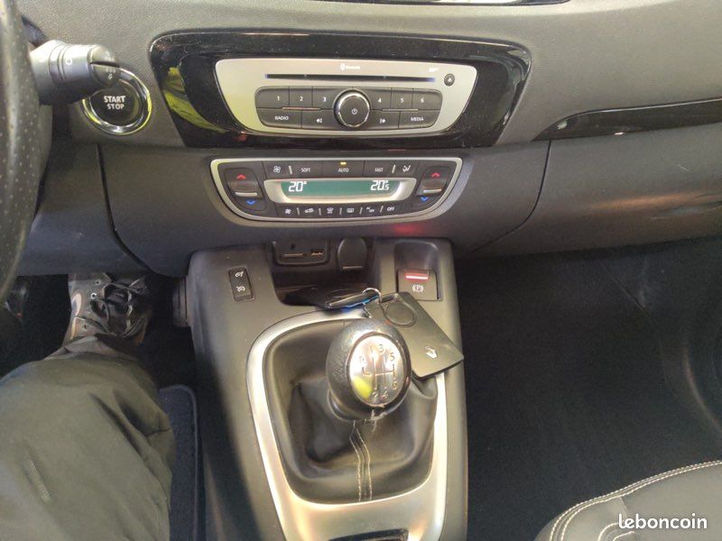 Renault Scénic III Bose Edition dCi 130 – historique d’entretien Renault - moteur à chaîne de distribution (image 10)