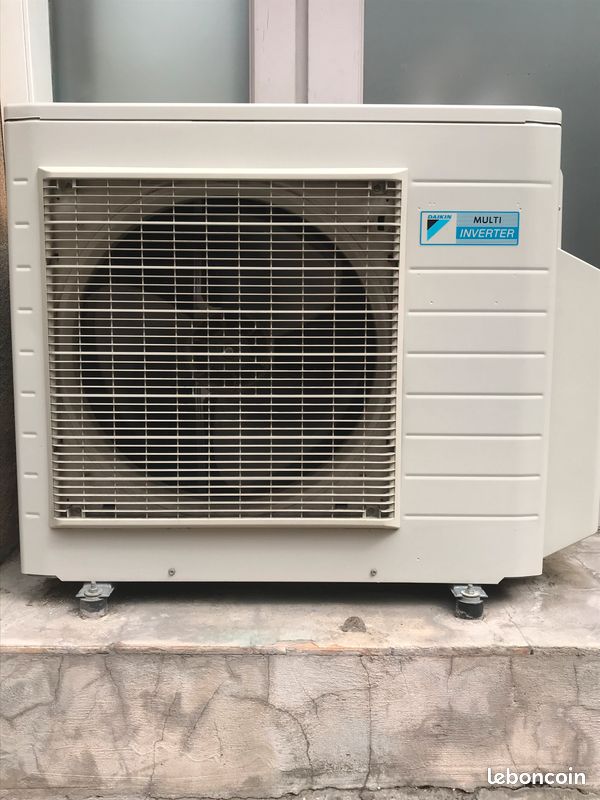 Climatisation réversible Daikin 2 ans (image 1)