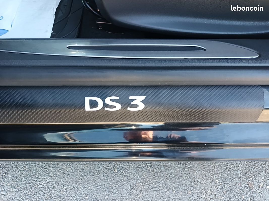 Citroën DS3 e-HDi 90 Airdream So Chic (image 23)