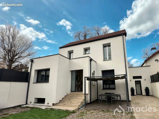 Maison 6 pièces 138 m²