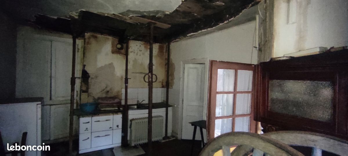 Petit Maison a rénover entièrement - Égletons 19300 (image principale 1)