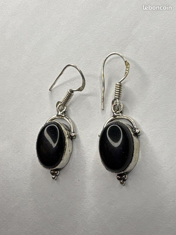 Boucles d’oreilles en onyx et argent (image 4)