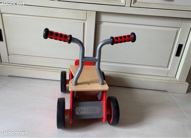 Trotteur ou porteur moto en bois (image 2)