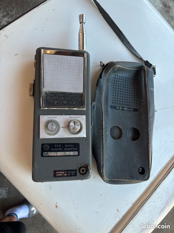 Radio militaire Tokai émetteur récepteur armée militaria (image 1)