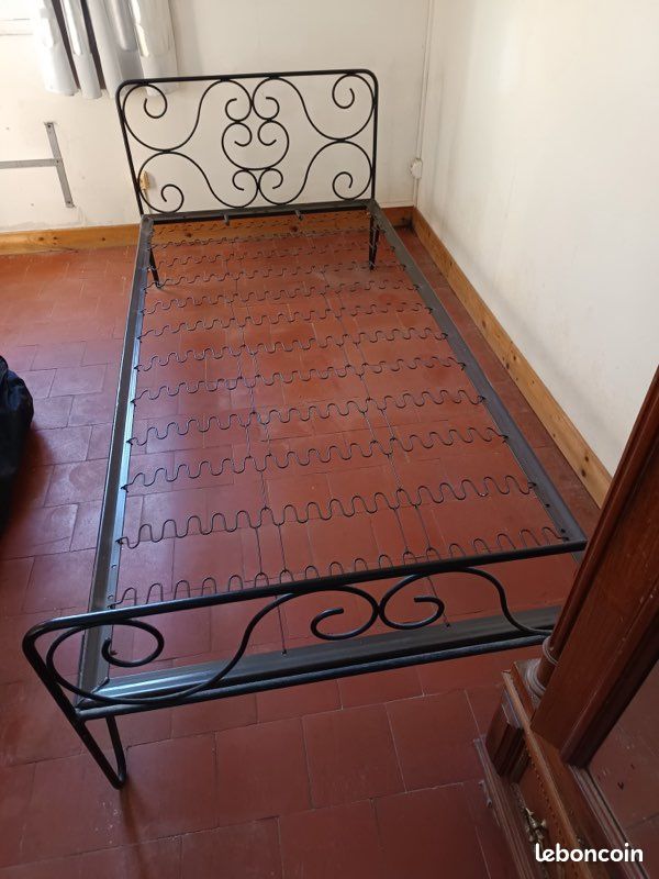 Lit en fer forgé (image 2)