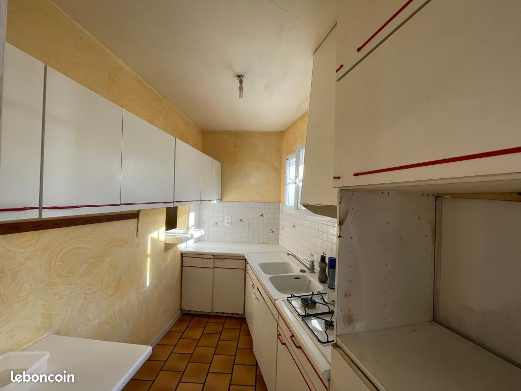 Maison 4 pièces 90 m² - Saint-Savinien 17350 (image principale 4)