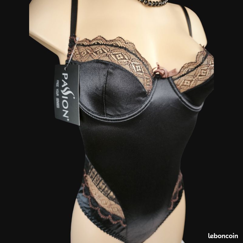 Body "Evane Body" de la marque PASSION, une pièce de lingerie raffinée qui allie élégance, confort et féminité  Taille S/M 36-38 Neuf (image 2)
