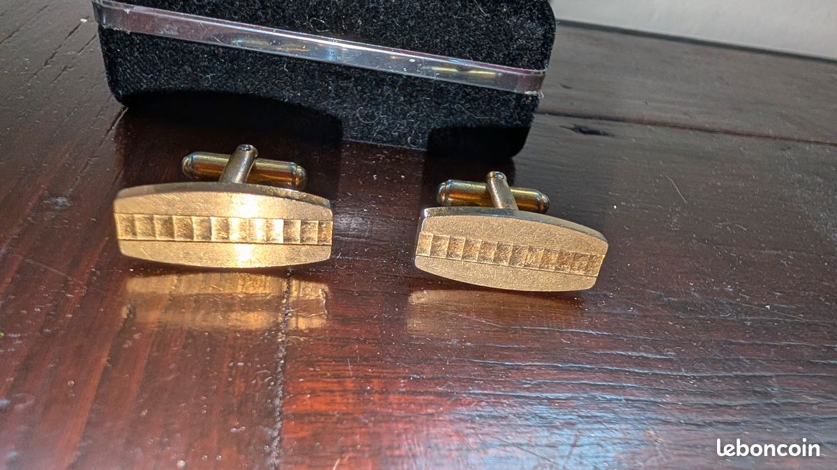 Boutons De Manchette Vintage Dorés - Occasion, Couleur Dominante Doré
