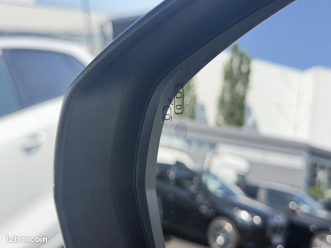 Peugeot 3008 HYBRID 225ch Roadtrip (image 19)