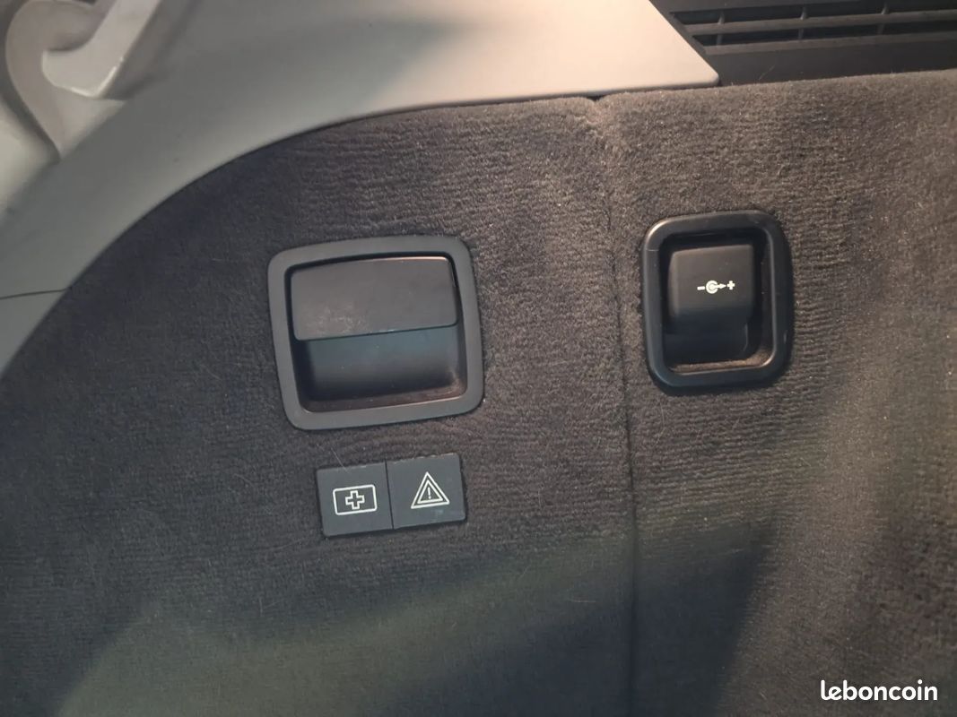 BMW SERIE 3 325i E91 3.0 PACK LUXE - BVA - SIEGES EN CUIR CHAUFFANT - ENTRETIEN A JOUR (image 25)
