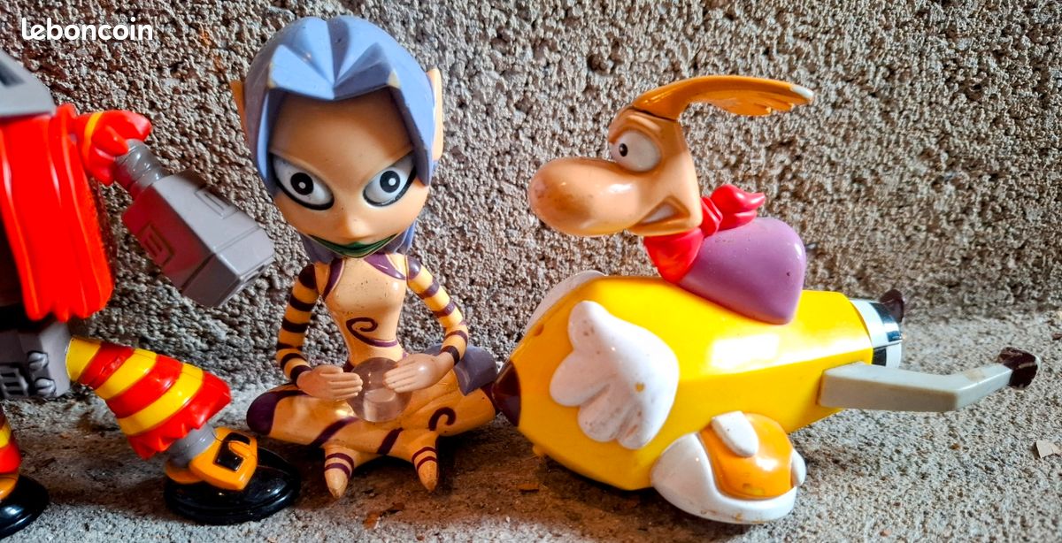 Figurine jeu vidéo MC donalds macdo Rayman ubi soft 2000 mcdonalds pirate robot