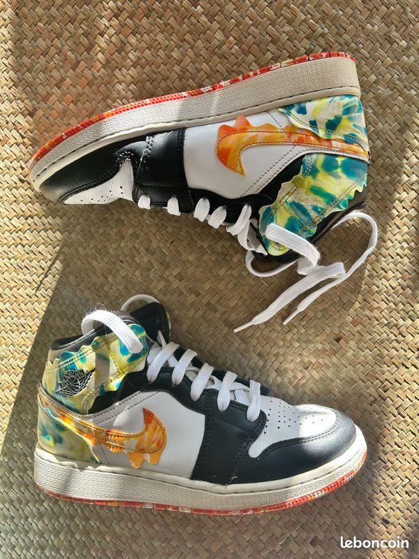 Baskets Air Jordan Mid SE “Paint Drip” GS, taille 38 (US
