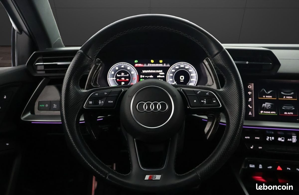 Audi A3 45TFsie S Line 245ch - ACC - Sièges chauffants - Carplay - Caméra de recul - Mémoire (image 9)