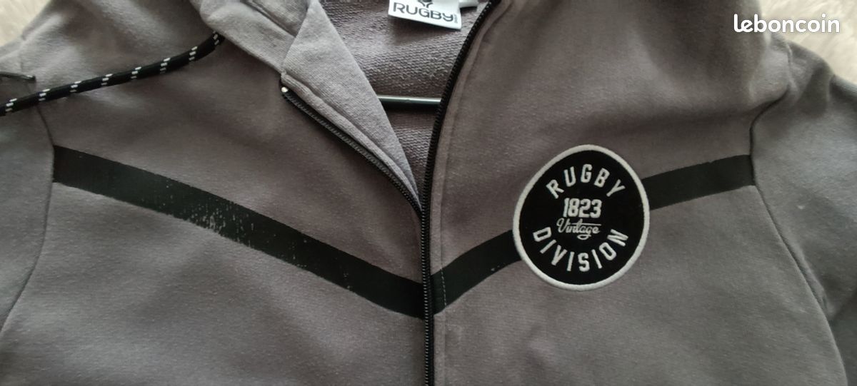 Gilet à capuche gris de la marque Rugby Division, Taille S (image 2)
